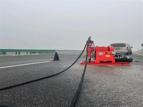 东区街道马路路基路面开裂下沉注浆加固灌浆