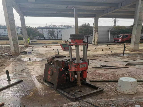 东区街道袖阀管小导管注浆加固施工工艺